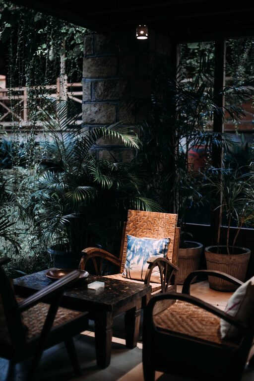 Tips for Creating a Cozy and Inviting Outdoor Living Space at Home